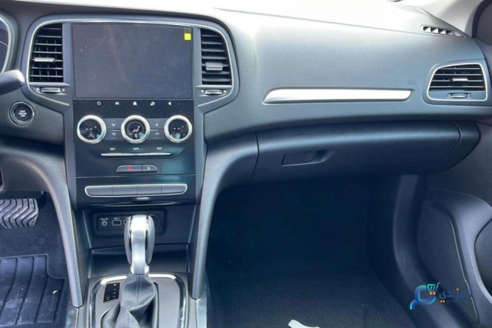 renault-megane-sedan-intens-avec-toit-ouvrant-13-tce-150-cv-bva-big-4