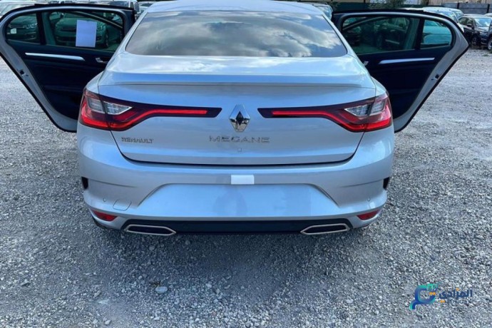 renault-megane-sedan-intens-13-tce-150-cv-bva-big-3