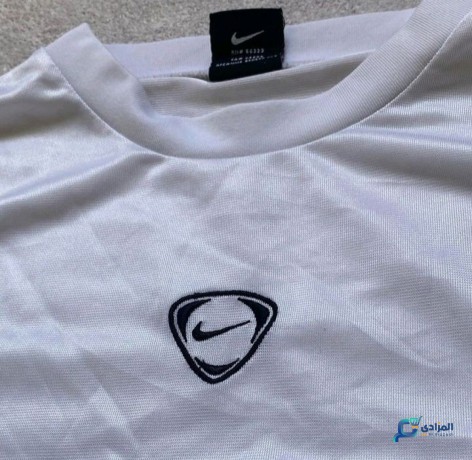 nike-t-shirt-big-1