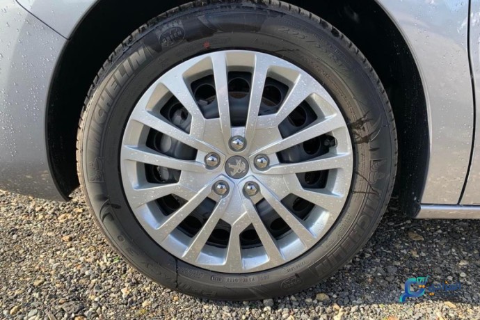 peugeot-traveller-combi-20-hdi-150ch-bvm6-image-big-3
