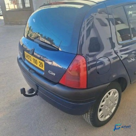 clio-2000-big-2