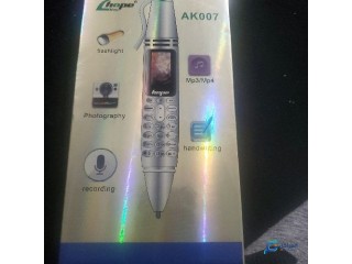 AK007  6 in multinationale  Pen