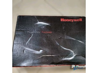 Chaussures de sécurité marque HONEYWELL