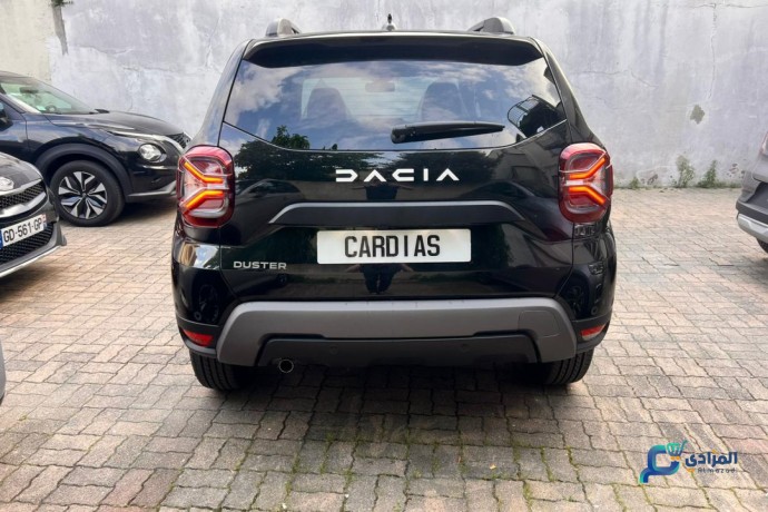 dacia-duster-journey-15-dci-110-cv-bva6-big-2