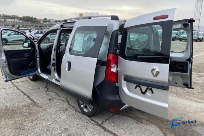 renault-kangoo-stepway-15-dci-85-ch-bvm5-image-big-2