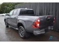 toyota-hilux-invincible-small-1