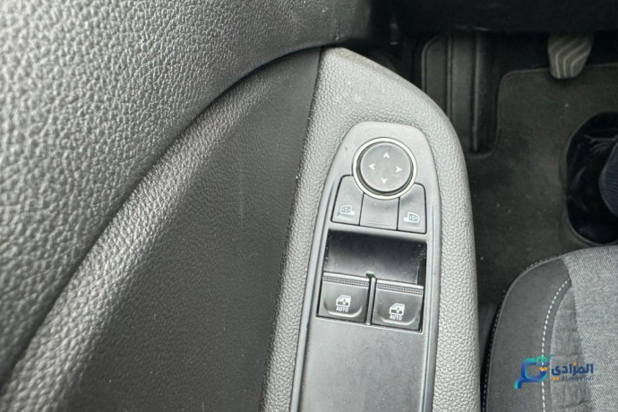 renault-clio-5-3ans-big-6