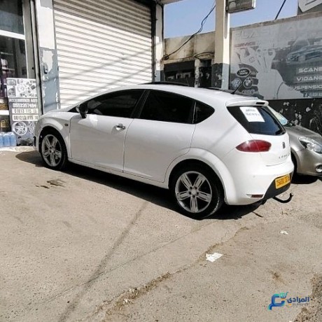 seat-leon-fr-2012-big-2