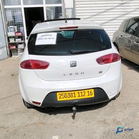 seat-leon-fr-2012-big-1