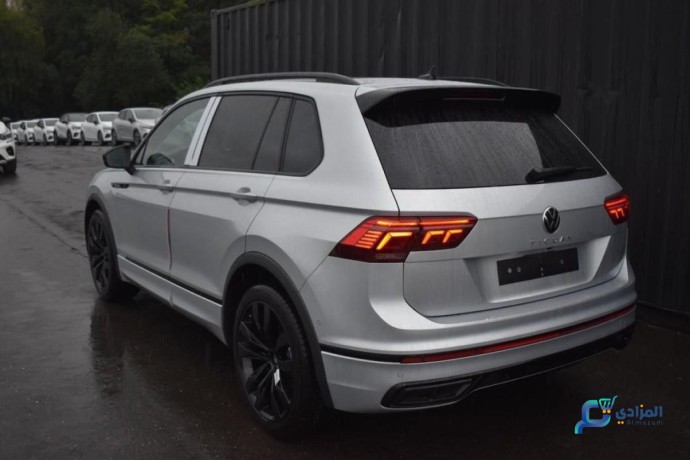 volkswagen-tiguan-r-line-4motion-big-2
