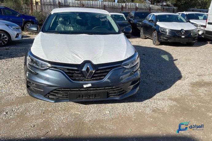 renault-megane-sedan-intens-avec-toit-ouvrant-13-tce-150-cv-bva-image-big-2