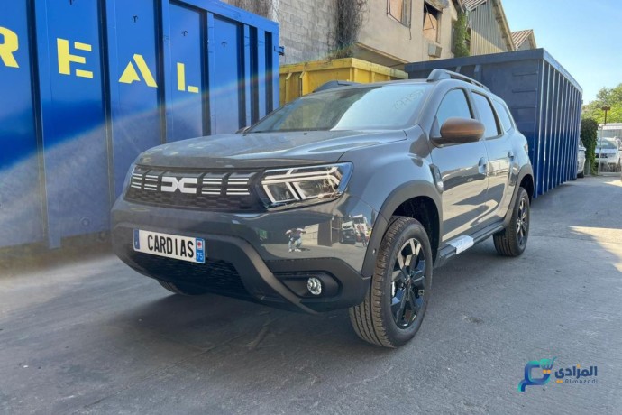 dacia-duster-extreme-gold-15-dci-110-cv-bva6-big-4