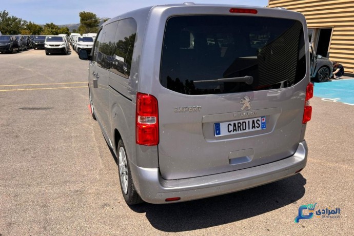 peugeot-traveller-combi-20-hdi-150-cv-bvm6-big-3