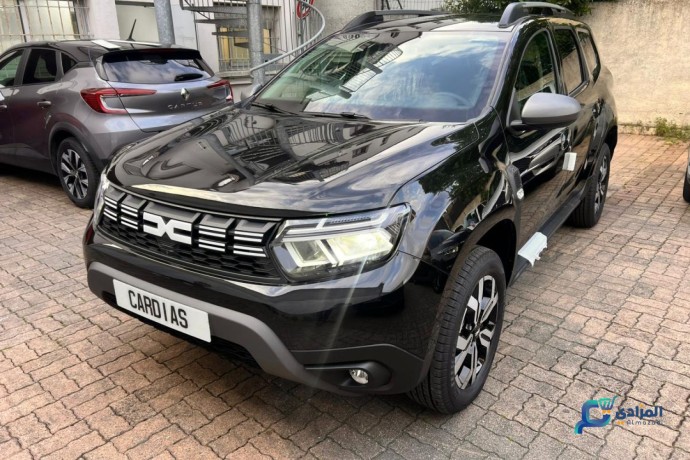 dacia-duster-journey-15-dci-110-cv-bva6-big-4
