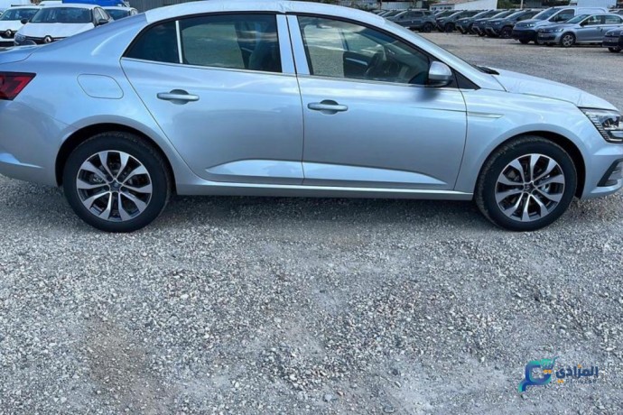 renault-megane-sedan-intens-13-tce-150-cv-bva-big-1