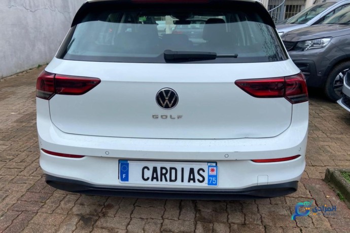 volkswagen-golf-8-3ans-big-1