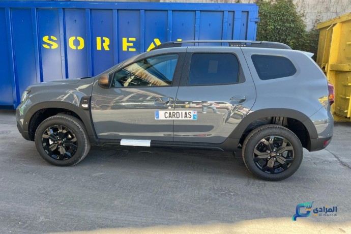 dacia-duster-extreme-gold-15-dci-110-cv-bva6-image-big-4