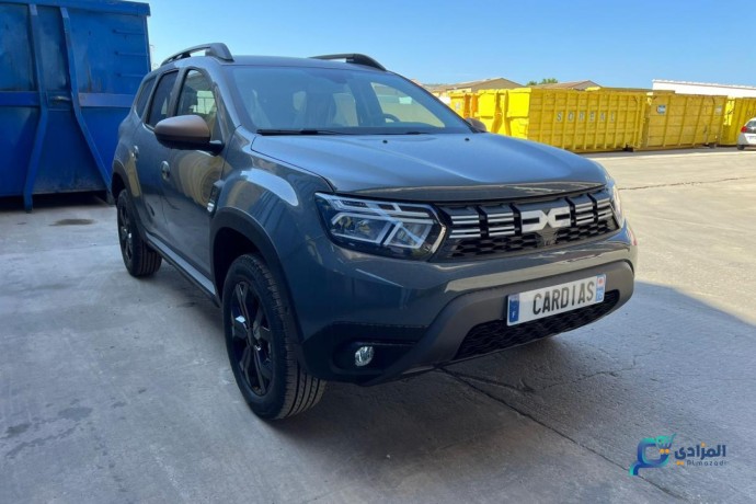 dacia-duster-extreme-gold-15-dci-110-cv-bva6-image-big-6