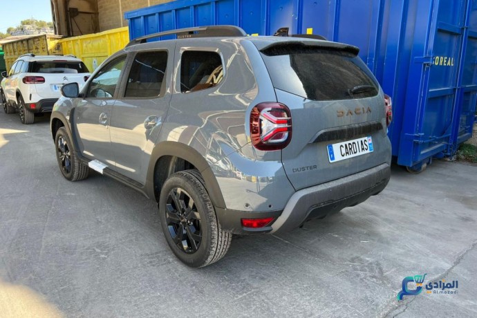 dacia-duster-extreme-gold-15-dci-110-cv-bva6-image-big-1