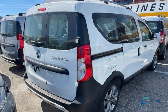 renault-kangoo-stepway-15-dci-85-ch-bvm5-big-1