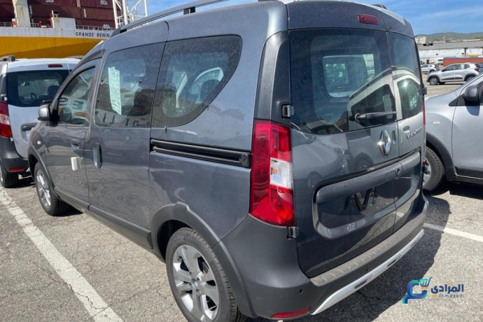 renault-kangoo-stepway-15-dci-85-ch-bvm5-big-4