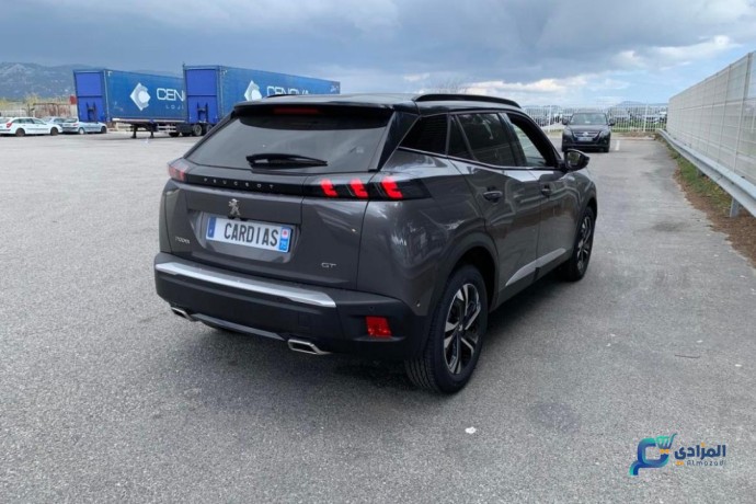 peugeot-2008-gt-12-pt-150ch-bva8-big-3